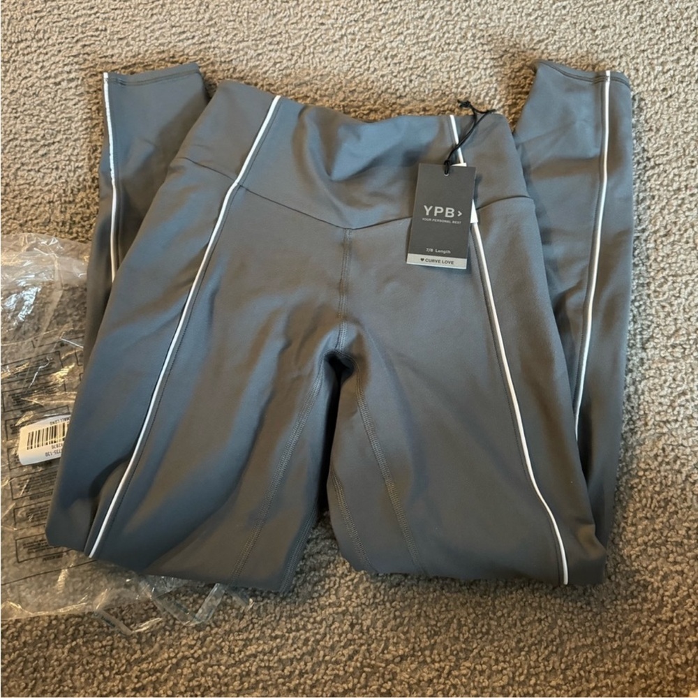 Abercrombie YPB sculptlux curve love 7/8-length legging • M LONG - Picture 2 of 7